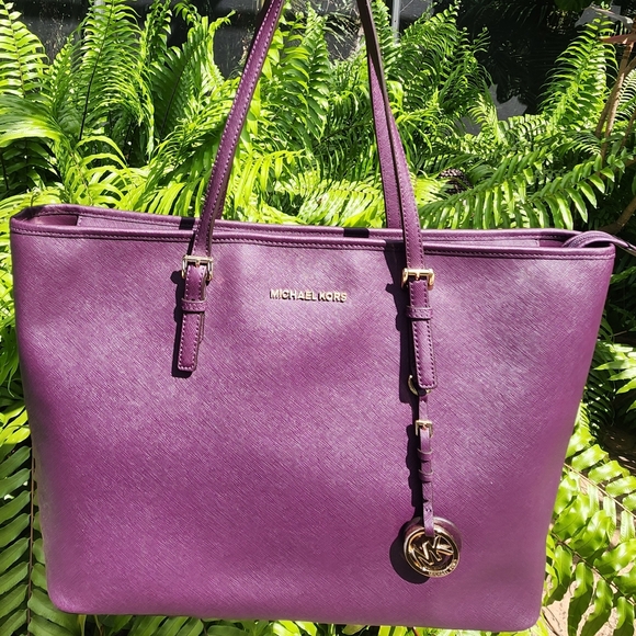 Michael Kors Purple Tote With Padded Interior-laptops, Tablets Etc. NWOT - Picture 1 of 8